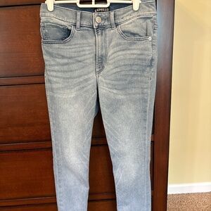 Express High Rise cropped legging